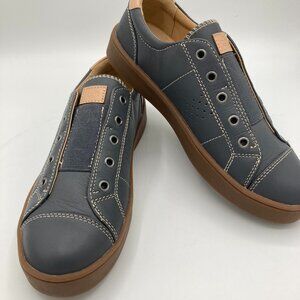 NEW WOMENS SPENCO SHOES  6.5